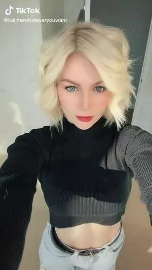 KallMeKris / kriscollins nude photo #0079