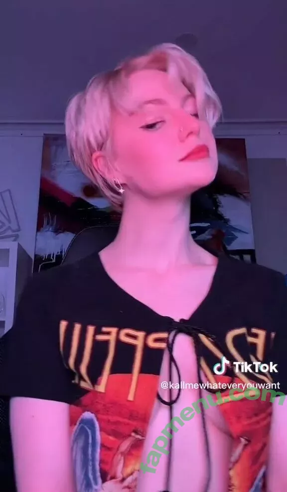 KallMeKris nude photo #0088 (kriscollins)