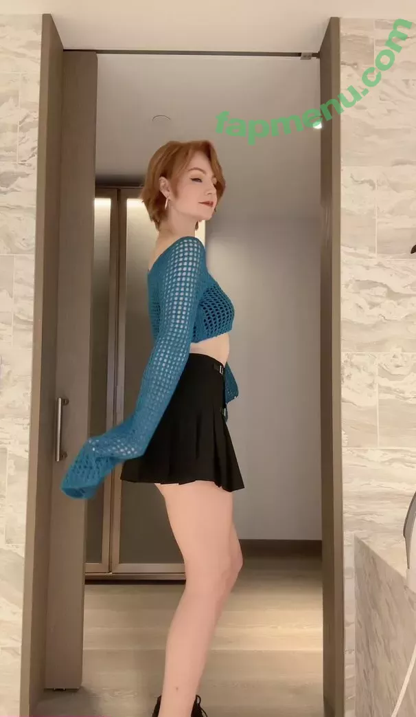 KallMeKris nude photo #0149 (kriscollins)