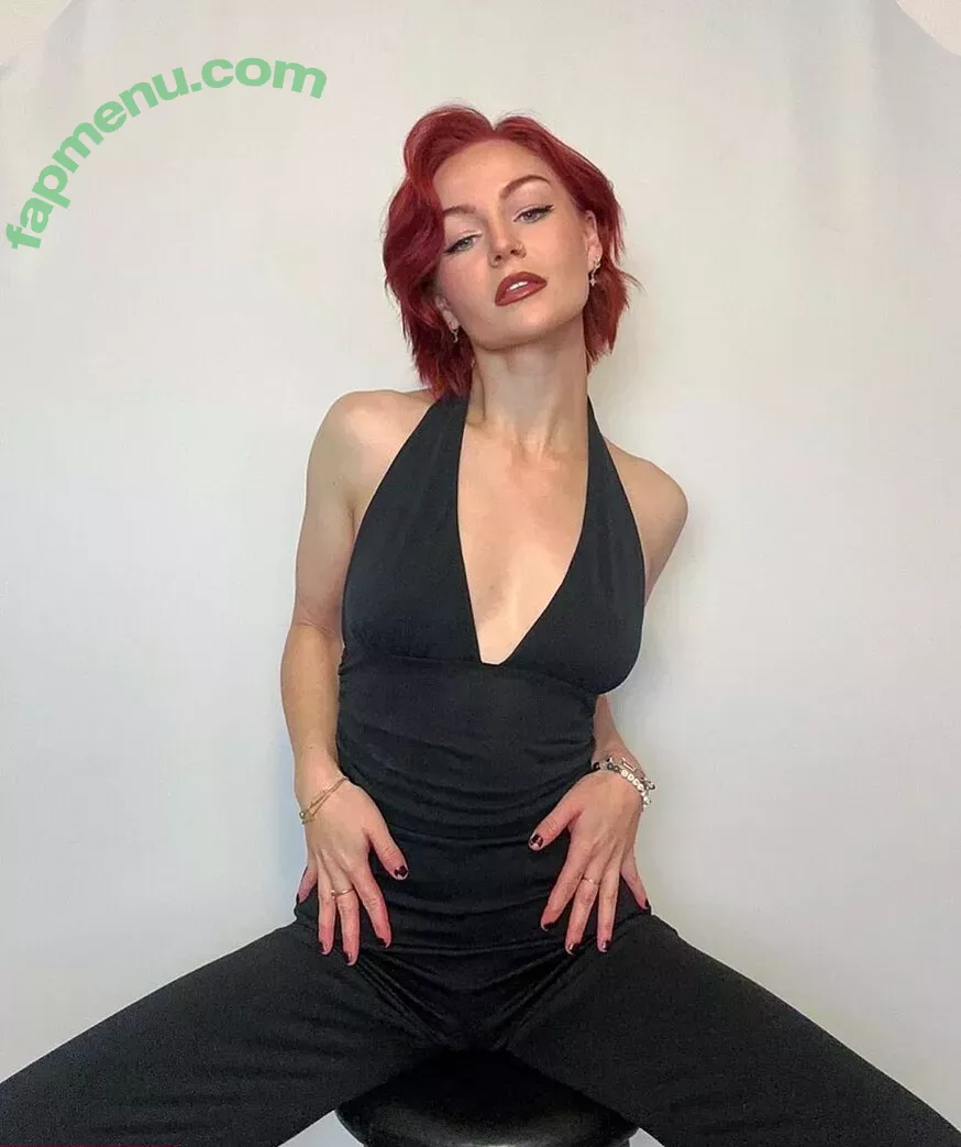 KallMeKris nude photo #0183 (kriscollins)