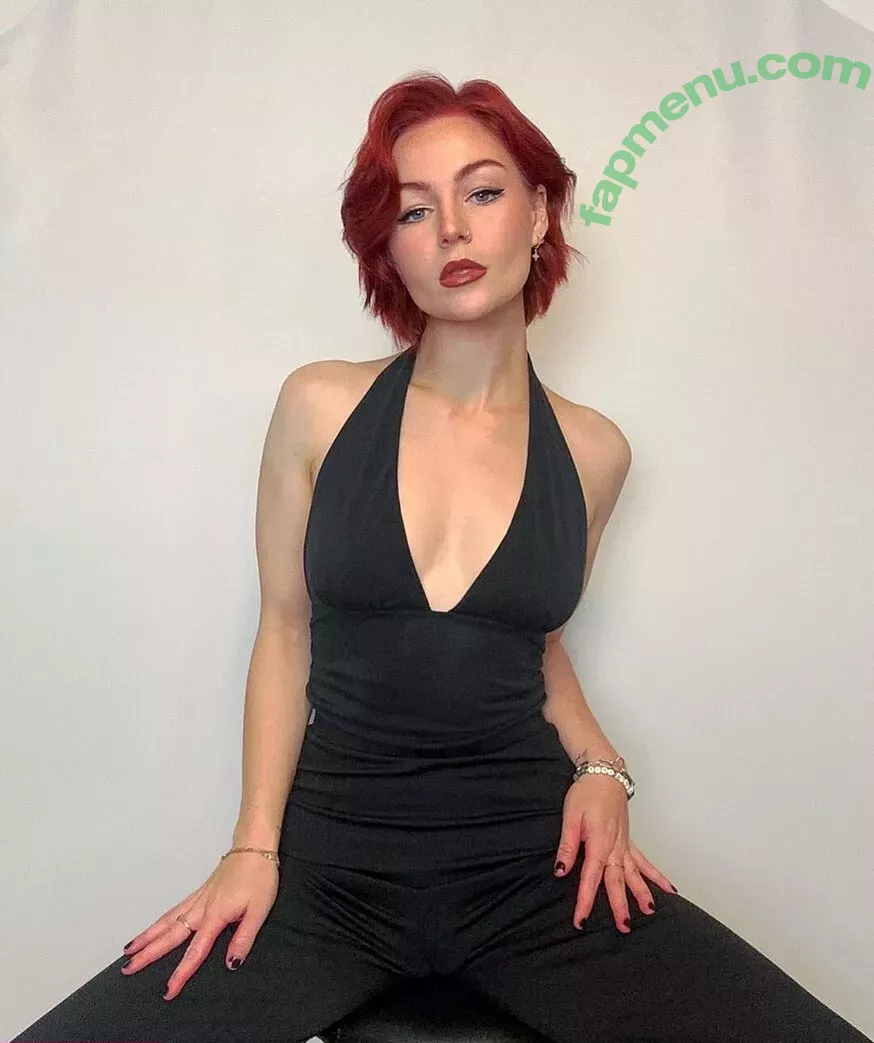KallMeKris nude photo #0184 (kriscollins)