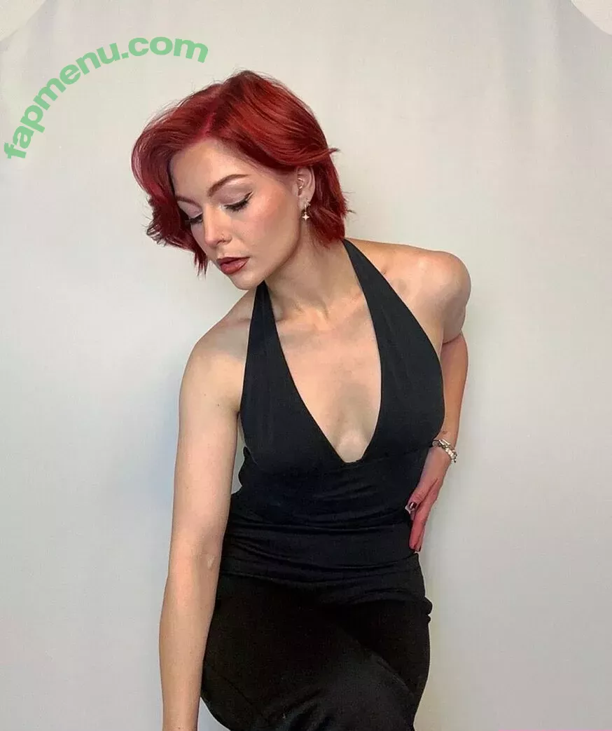 KallMeKris nude photo #0190 (kriscollins)