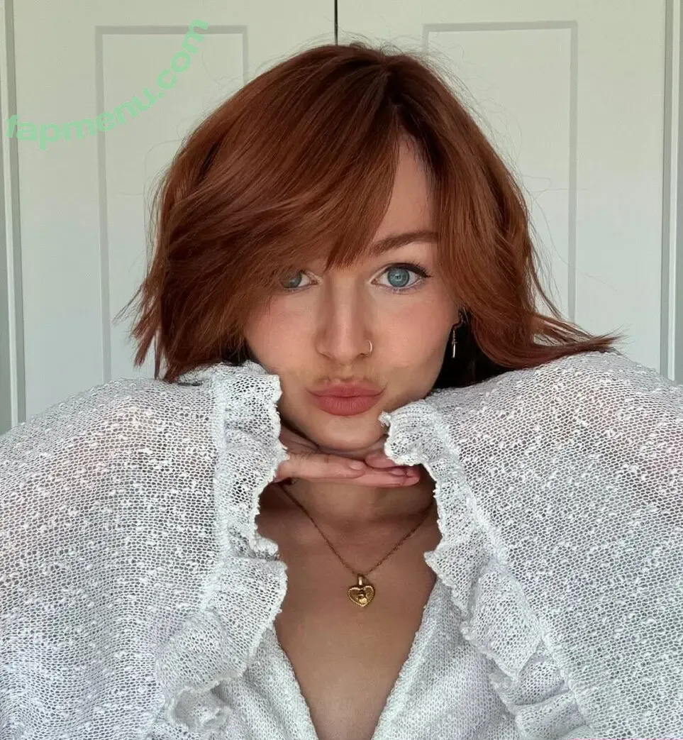 KallMeKris nude photo #0545 (kriscollins)