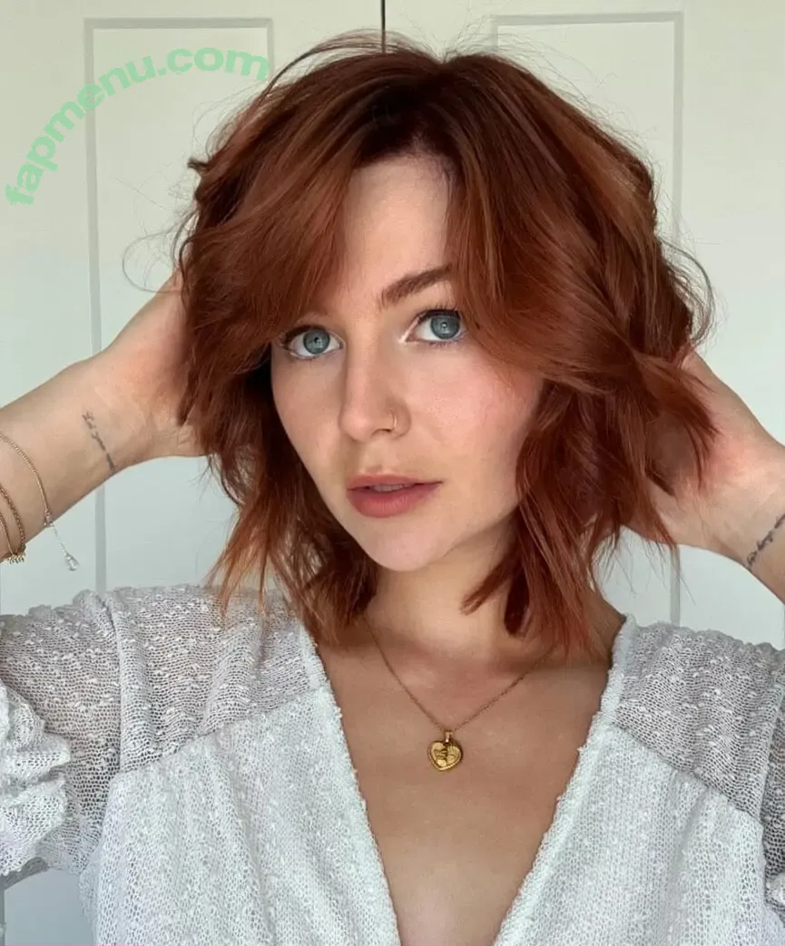 KallMeKris nude photo #0549 (kriscollins)