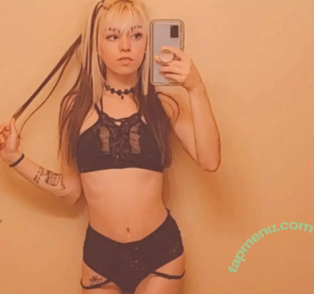 Kam Lacy nude photo #0001 (elementrely / mineapplepangoo)