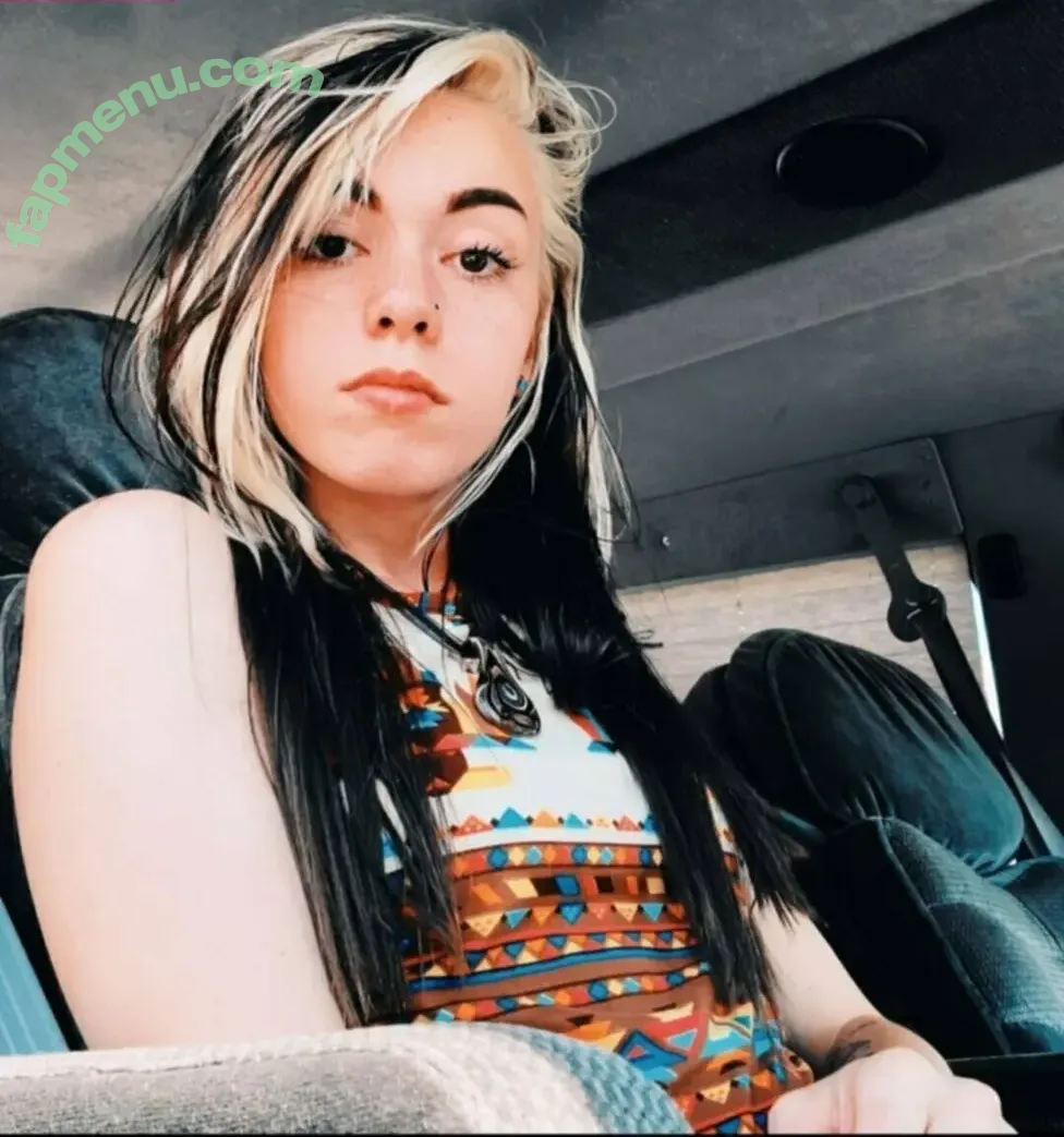 Kam Lacy nude photo #0017 (elementrely / mineapplepangoo)