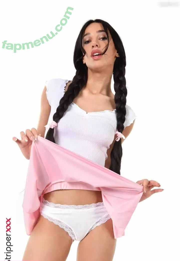 Kama Oxi nude photo #1129 (c_a_m_i_l_l_a____)