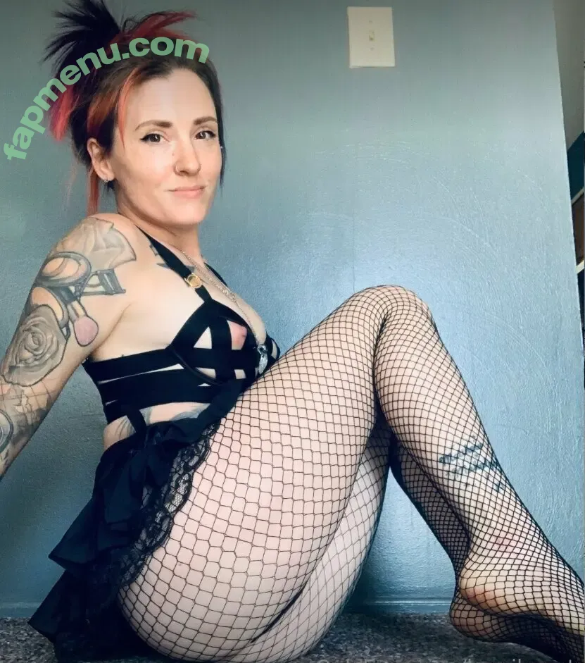 kamilacort nude photo #0004 (kamilacort)