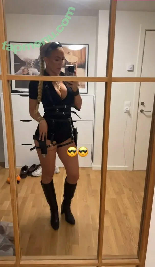 Kamilla Due nude photo #0270 (kamilla_due / kamillawong)