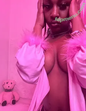 kamtunechi / Kam Tunechi / kamtunechi2 nude photo #0001
