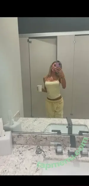 kamxalta / kamialtaaa nude photo #0001