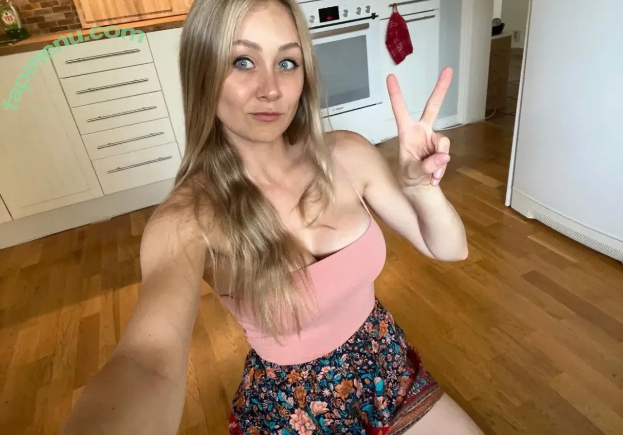 Kandyland nude photo #0501 (Kandylul / swishersweet13)