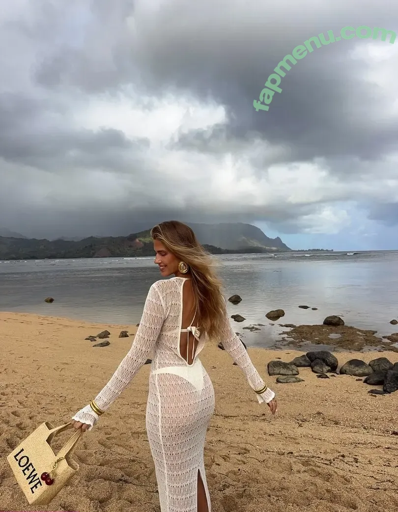 Kara Del Toro nude photo #4038 (Karajewell / karadeltoro / karajewelll)