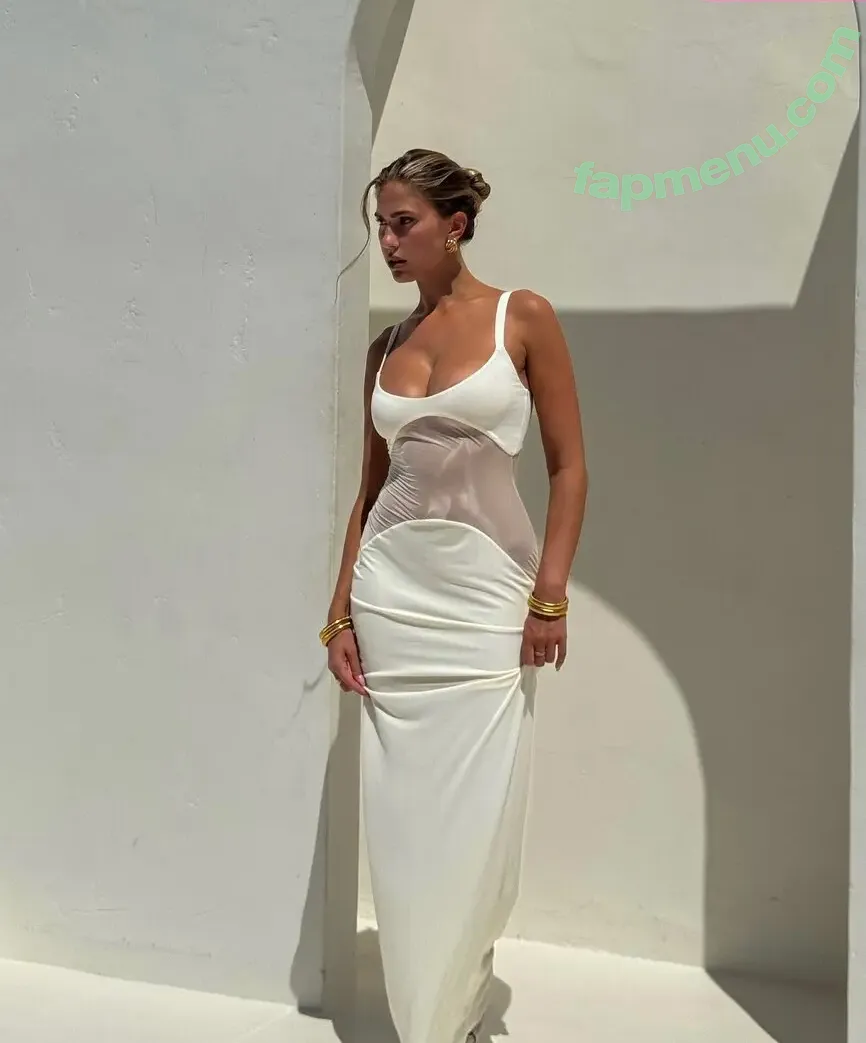Kara Del Toro nude photo #4109 (Karajewell / karadeltoro / karajewelll)