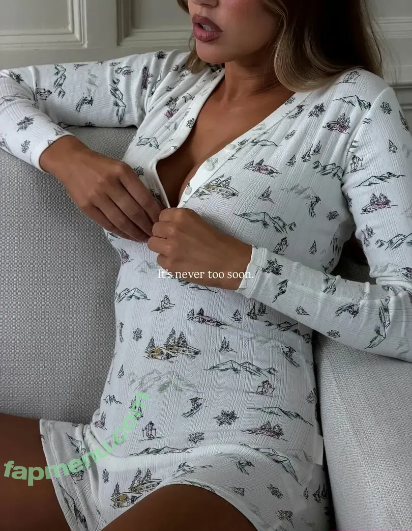 Kara Del Toro nude photo #4237 (Karajewell / karadeltoro / karajewelll)