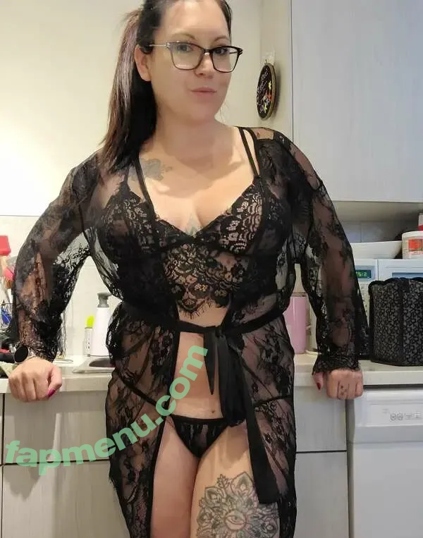 Kara Monro nude photo #0021 (karagirl / karamonro2025)