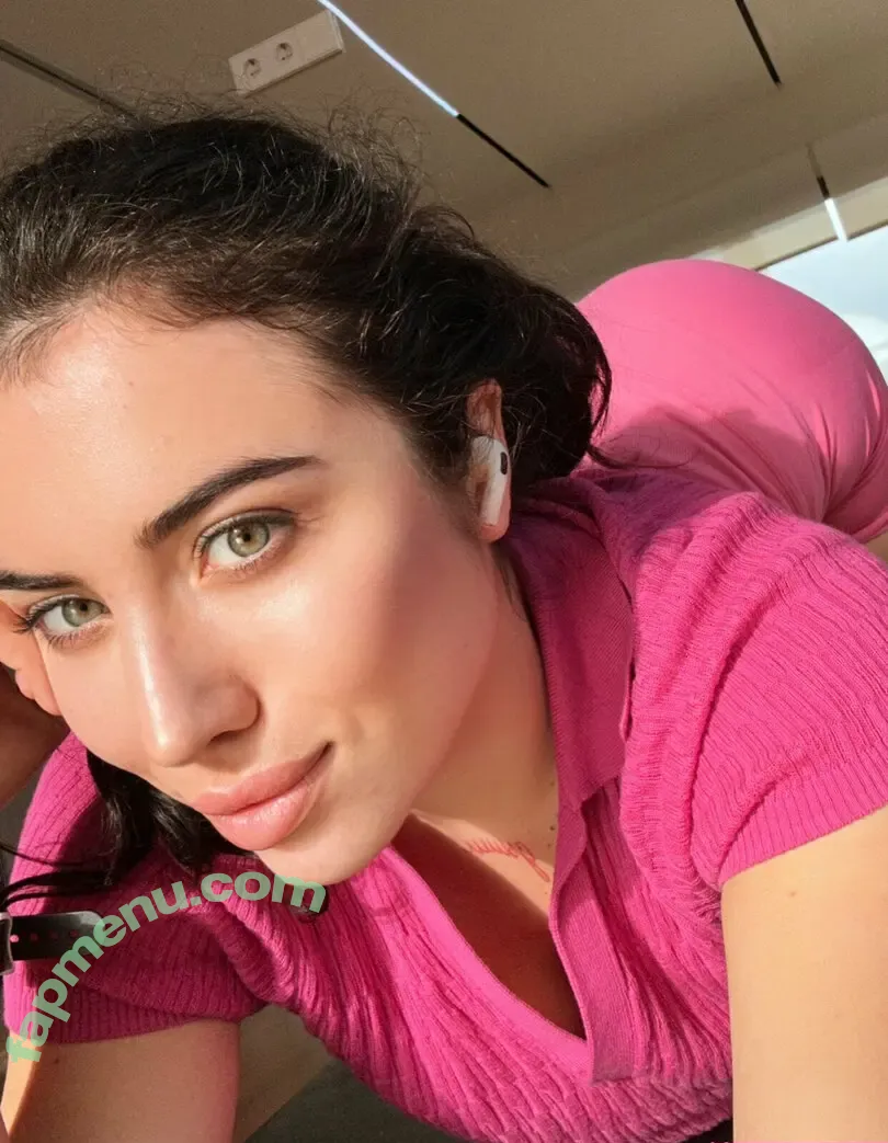 kara_xaen nude photo #0213 (0karaxaen / karaxaen_)
