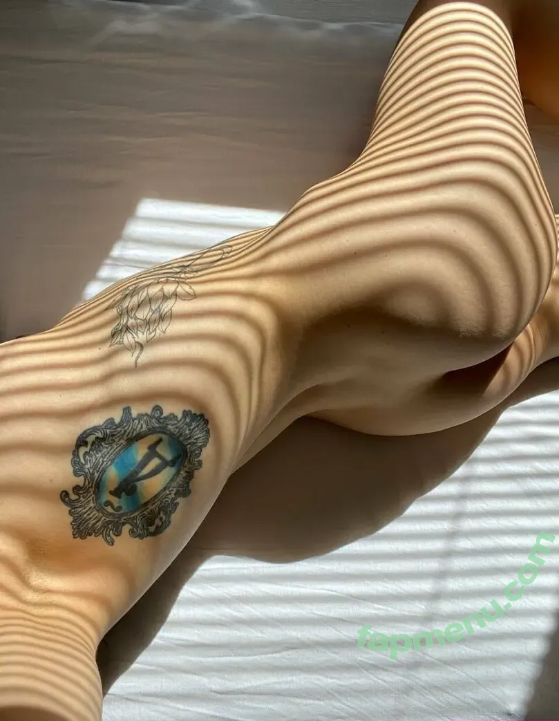 kara_xaen nude photo #0454 (0karaxaen / karaxaen_)