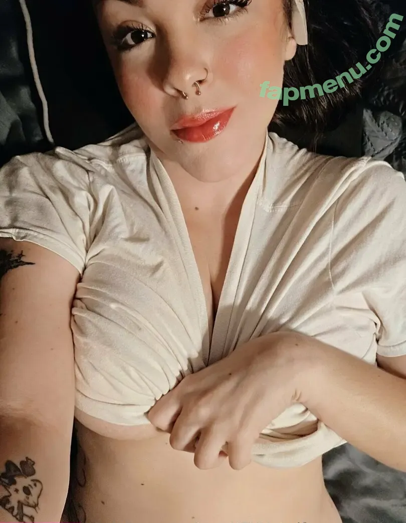 karacaprifree nude photo #0088 (karacaprifree)