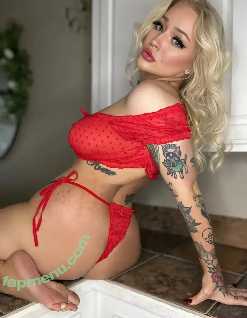 karajhart nude photo #0019 (carolinejhart)