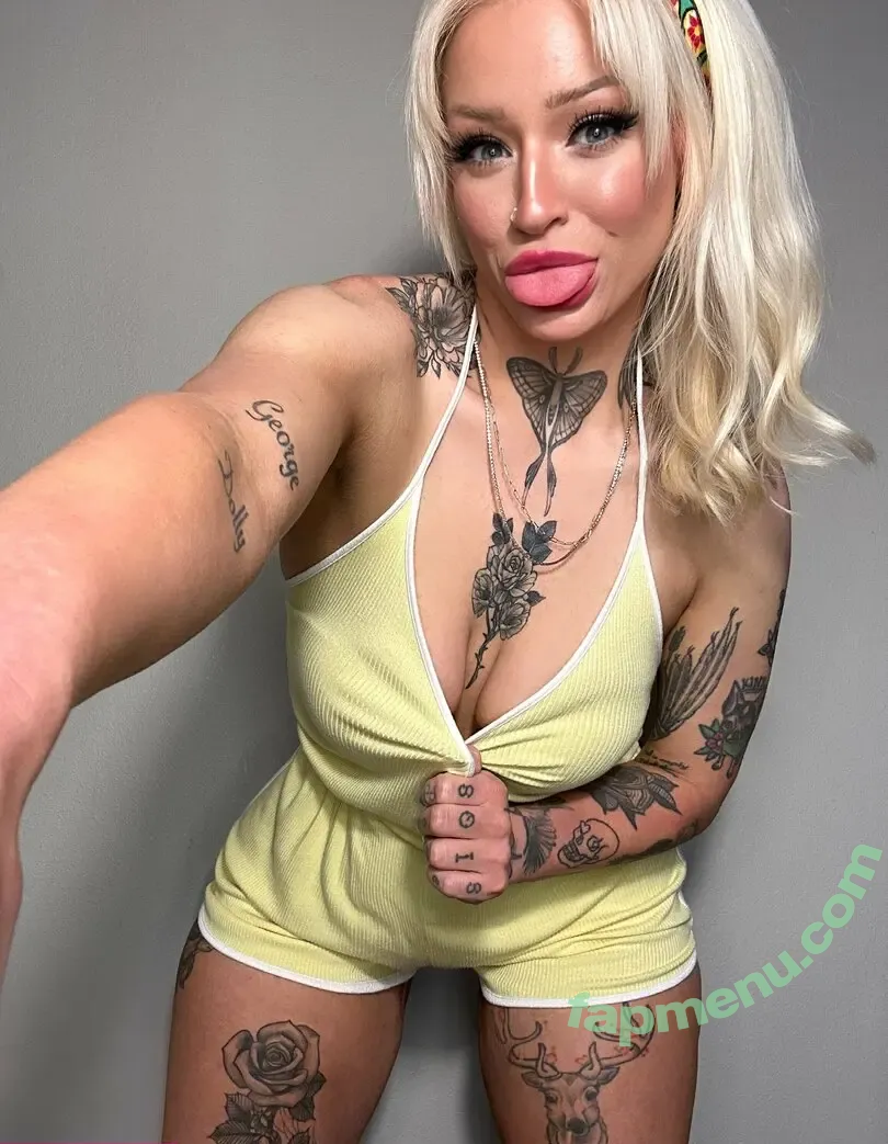 karajhart nude photo #0024 (carolinejhart)