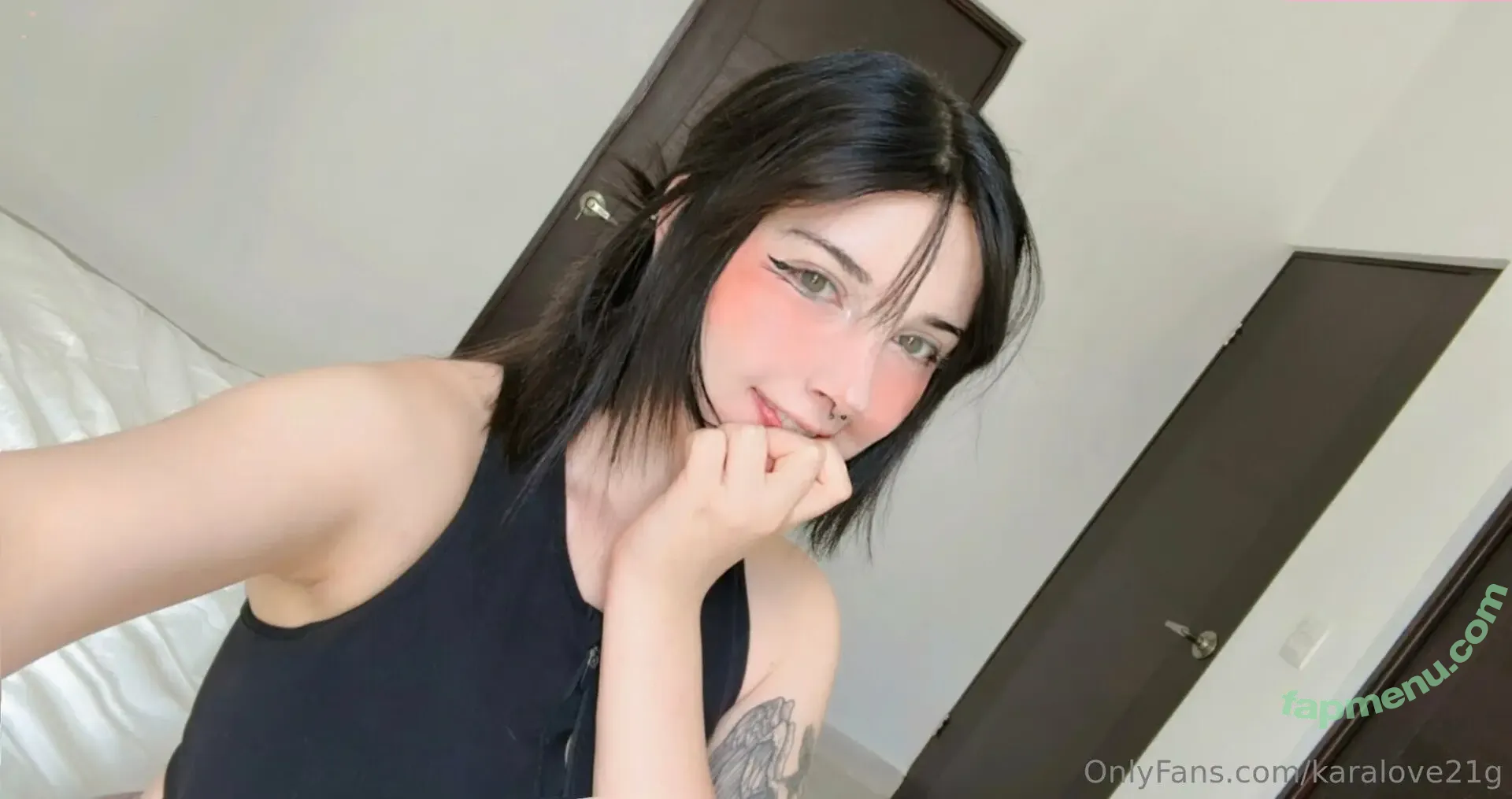 karalove21g nude photo #0014 (kara.love21g)