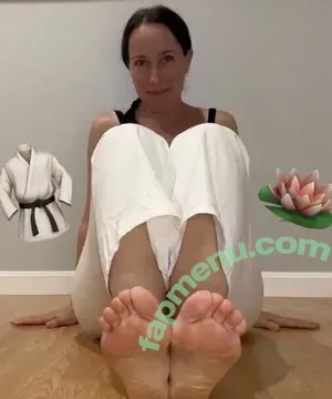 karate.dreamfeet / karatedreamfeet nude photo #0011