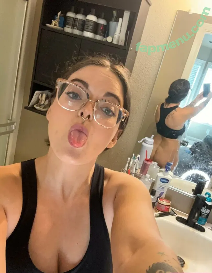 karathyme3 nude photo #0003 (kara.thyme30)