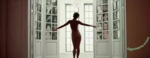  nude photo #0004