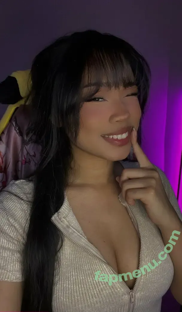 KarelessKitty nude photo #0011 (Karelesskvtty)