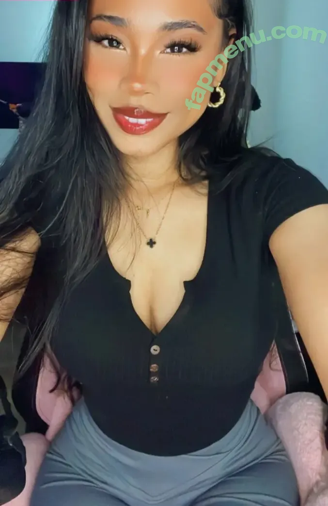 KarelessKitty nude photo #0017 (Karelesskvtty)