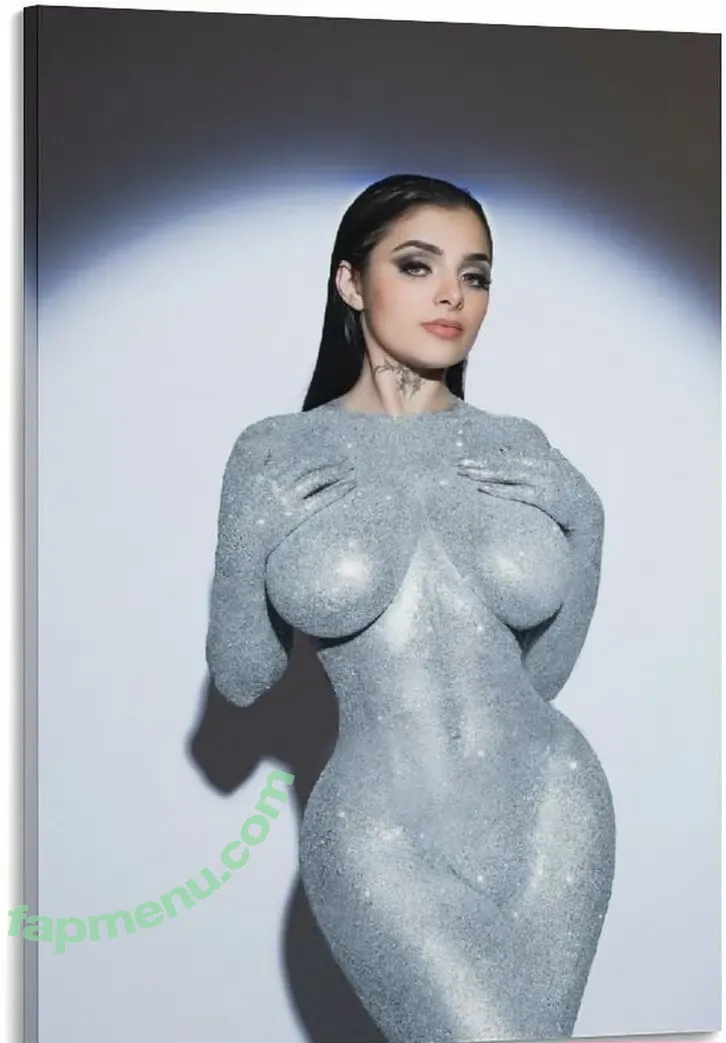 Karelyruiz nude photo #0026 (Karelyruiz)