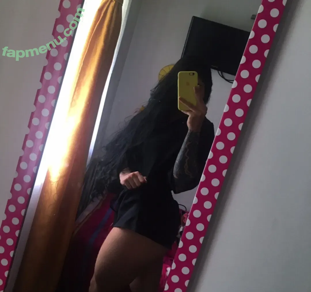 Karen Dayana nude photo #0020 (Dayanafox23 / dayanapili)