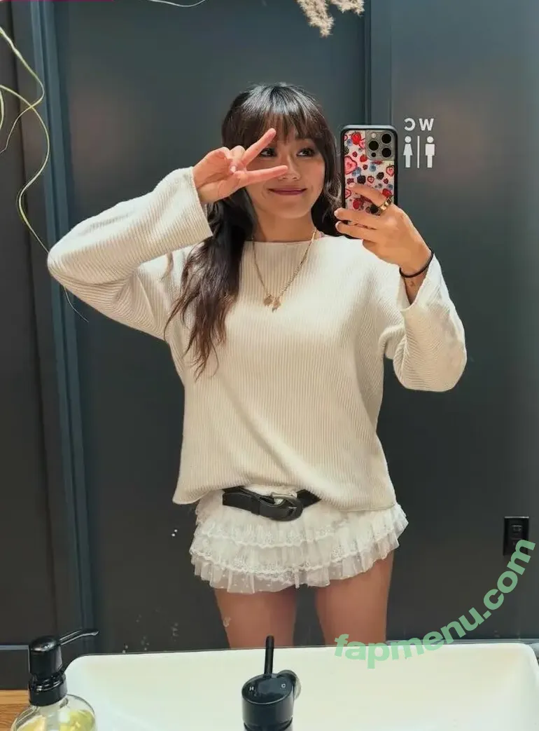 Karen Fukuhara nude photo #0896 (Kimiko / karenfukuhara)