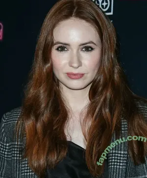 Karen Gillan / karengillan nude photo #0669