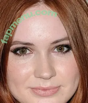 Karen Gillan / karengillan nude photo #0699