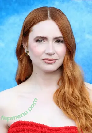 Karen Gillan / karengillan nude photo #0746