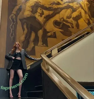 Karen Gillan / karengillan nude photo #0769