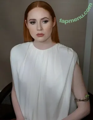 Karen Gillan / karengillan nude photo #0856