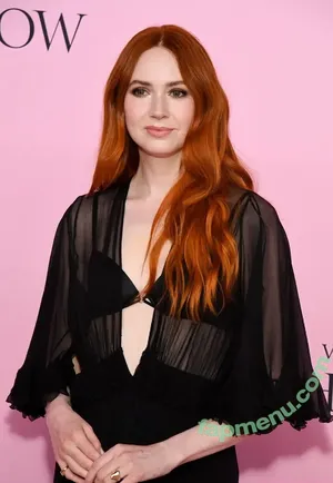 Karen Gillan / karengillan nude photo #0880