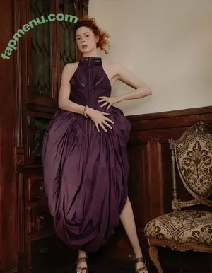 Karen Gillan / karengillan nude photo #0907