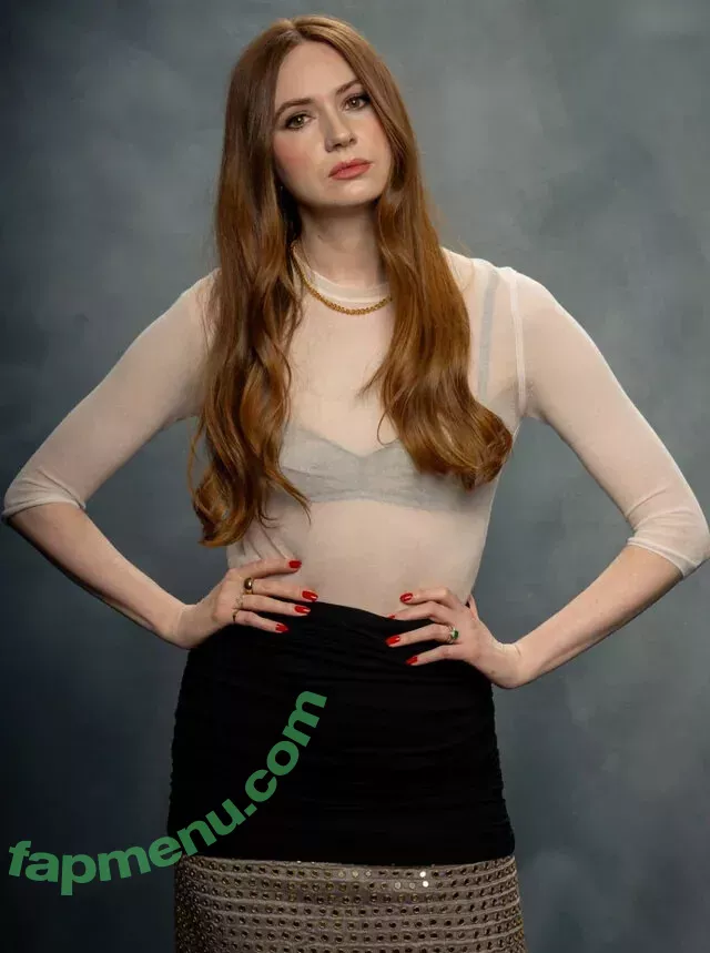 Karen Gillan nude photo #0537 (karengillan)