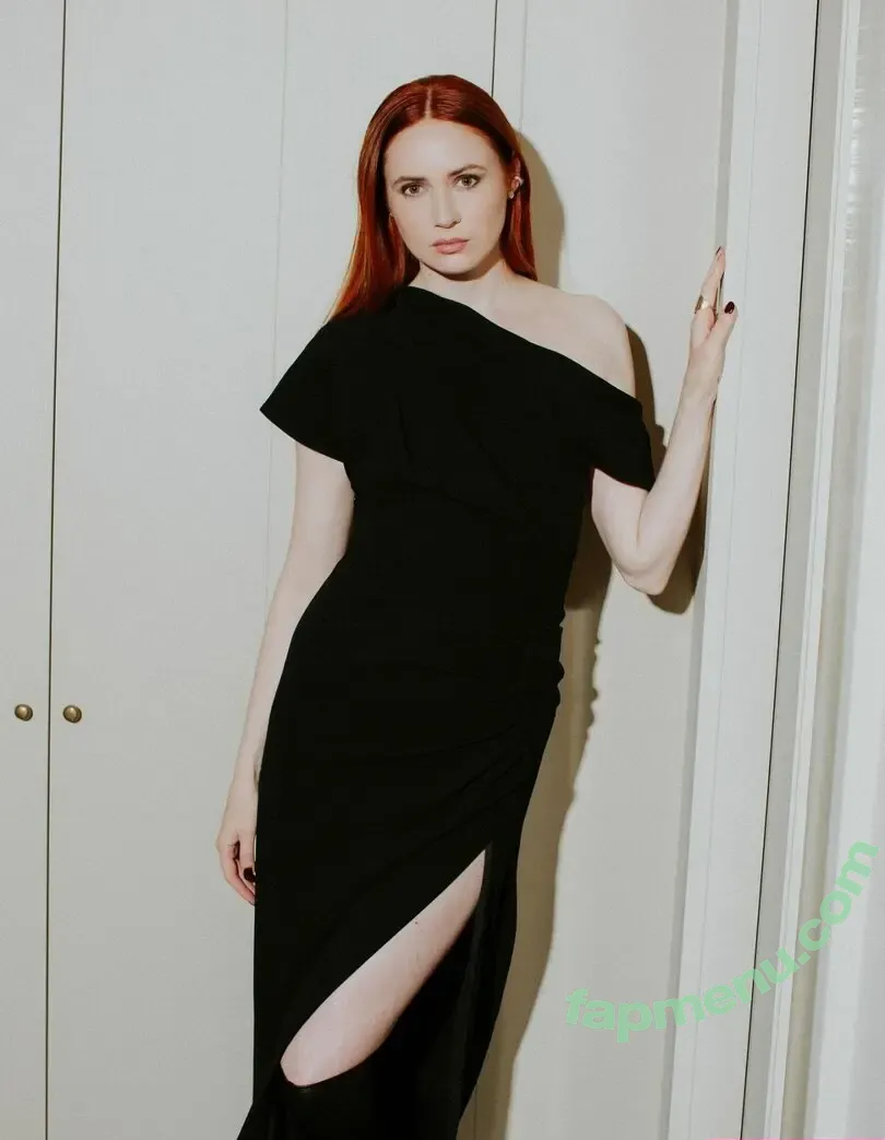 Karen Gillan nude photo #0863 (karengillan)