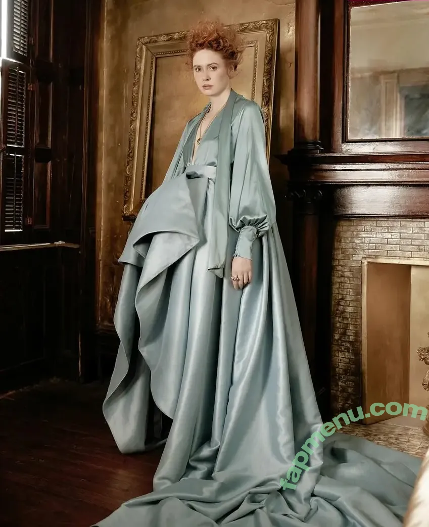Karen Gillan nude photo #0870 (karengillan)