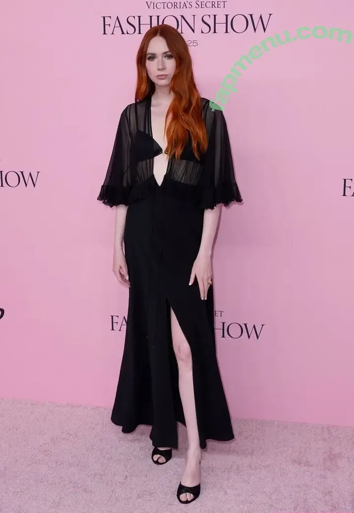 Karen Gillan nude photo #0873 (karengillan)