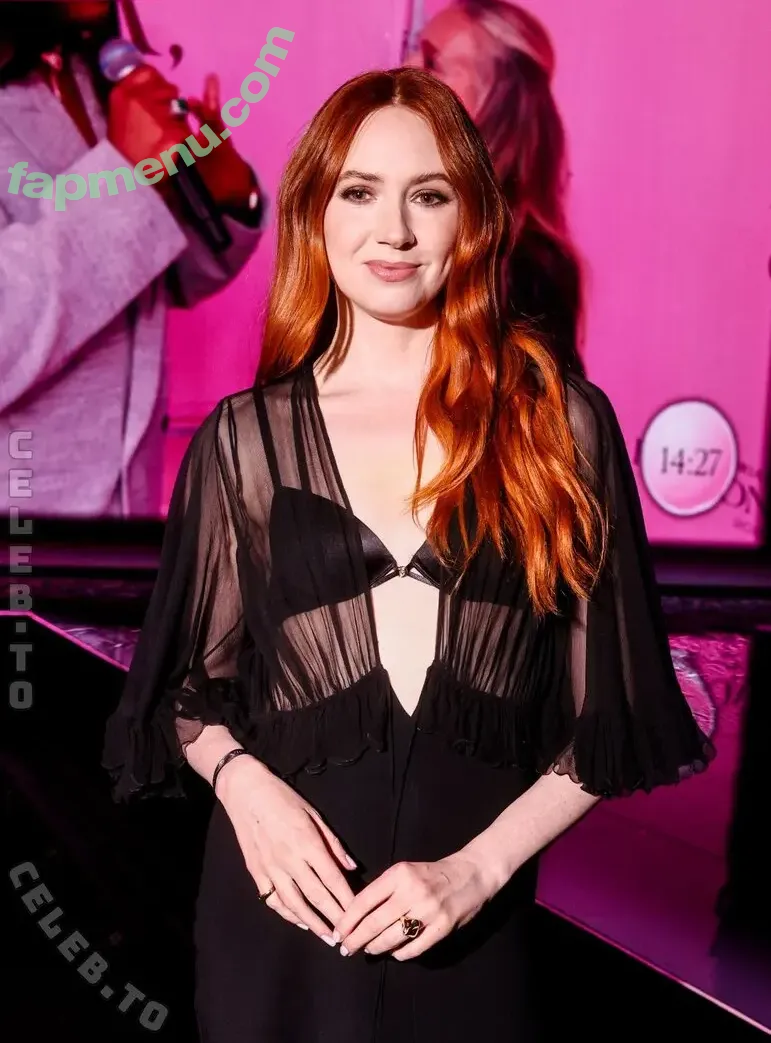 Karen Gillan nude photo #0930 (karengillan)