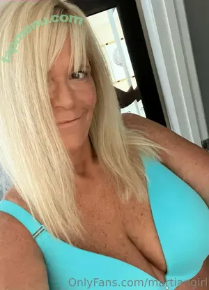 Karen Pennington / Bailey Buttner / Karen Buttner / Karensgalaxy / Martiangirl / Martiangirl1 / karen.buttner nude photo #0045