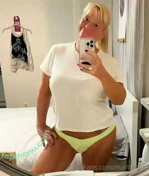 Karen Pennington / Bailey Buttner / Karen Buttner / Karensgalaxy / Martiangirl / Martiangirl1 / karen.buttner nude photo #0095