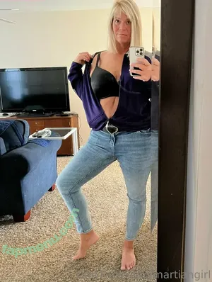 Karen Pennington / Bailey Buttner / Karen Buttner / Karensgalaxy / Martiangirl / Martiangirl1 / karen.buttner nude photo #0115