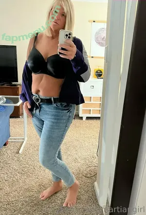 Karen Pennington / Bailey Buttner / Karen Buttner / Karensgalaxy / Martiangirl / Martiangirl1 / karen.buttner nude photo #0116